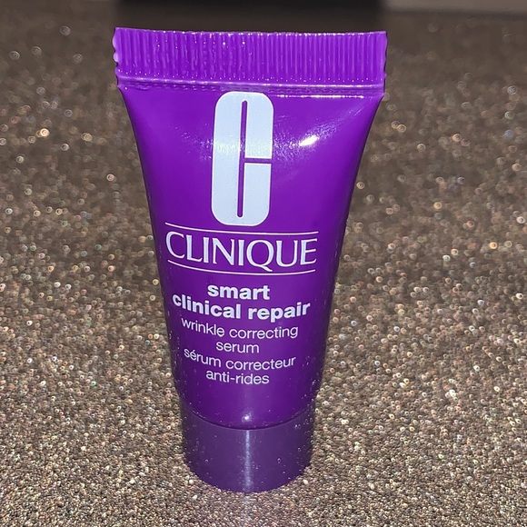 π2/$28 or 3/$38π NEW Clinique Smart Clinical Repair (Wrinkle Correcting Serum) - Picture 2 of 10